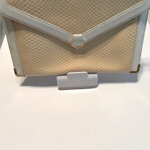 Clutch Koret Lizard Skin Cream & White Signature Handbag Metal Clasp Vintage